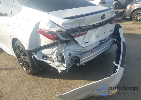 2025 Toyota Camry Xse z USA, uszkodzony, nr VIN 4T1DAACK2SU102313